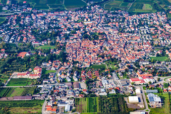 Drohnenaufname von Freinsheim im Bundesland Rheinland-Pfalz, Deutschland