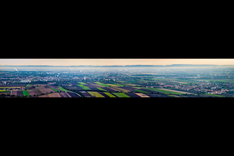 Panorama von Westen in Frankenthal im Bundesland Rheinland-Pfalz, Deutschland