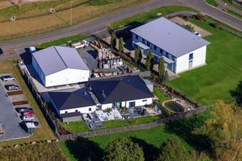 Industriegebiet Horst FISA Ultraschall und Fimm im Ortsteil Minderslachen in Kandel im Bundesland Rheinland-Pfalz, Deutschland