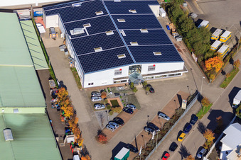 Luftaufnahme von Industriegebiet Horst, Frey Küchenzentrum-Innenausbau im Ortsteil Minderslachen in Kandel im Bundesland Rheinland-Pfalz, Deutschland