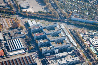 Karlsruhe, ENBW-Zentrale im Ortsteil Oststadt im Bundesland Baden-Württemberg, Deutschland