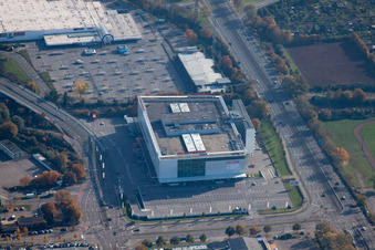 Karlsruhe, Mann mobilia im Ortsteil Rintheim im Bundesland Baden-Württemberg, Deutschland