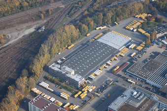 Luftbild von Lagerhallen und Speditionsgebäude SWS-Speditions-GmbH, Ottostraße im Ortsteil Durlach in Karlsruhe im Bundesland Baden-Württemberg, Deutschland