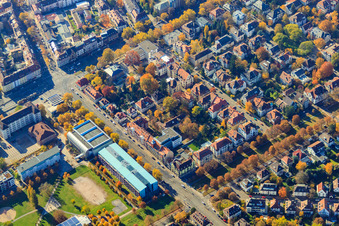 Kaiserallee x Nördliche Hildapromenade, Dragonerhalle im Ortsteil Weststadt in Karlsruhe im Bundesland Baden-Württemberg, Deutschland