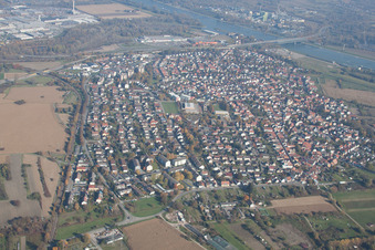 Ortsteil Maximiliansau in Wörth am Rhein im Bundesland Rheinland-Pfalz, Deutschland von einer Drohne aus