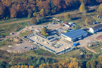 Luftaufnahme von Palatinum Landschafts- und Gartendesign am ehemaligen Sägewerk in Hagenbach im Bundesland Rheinland-Pfalz, Deutschland