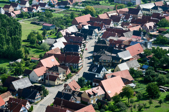 Schleithal im Bundesland Bas-Rhin, Frankreich aus der Vogelperspektive