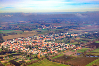 Luftbild von Dorfansicht von Südwesten in Steinfeld im Bundesland Rheinland-Pfalz, Deutschland