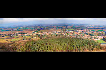 Panorama der Dorfansicht im Ortsteil Schaidt in Wörth am Rhein im Bundesland Rheinland-Pfalz, Deutschland