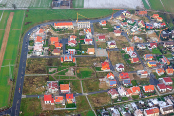 Neubaugebiet Am Höhenweg bei Schnee in Kandel im Bundesland Rheinland-Pfalz, Deutschland aus der Luft