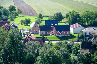 Drohnenaufname von Niederlauterbach(Elsass) im Bundesland Bas-Rhin, Frankreich