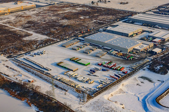 NUSS Unternehmensgruppe im Industriegebiet Oberwald im Winter bei Schnee in Wörth am Rhein im Bundesland Rheinland-Pfalz, Deutschland