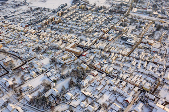 Justgebäude im Winter bei Schnee in Kandel im Bundesland Rheinland-Pfalz, Deutschland