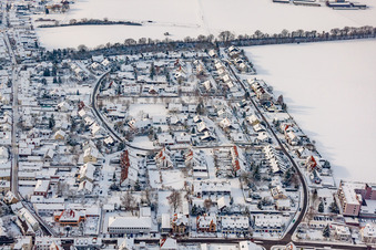 Burgenring im Schnee in Kandel im Bundesland Rheinland-Pfalz, Deutschland