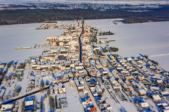 Dorfansicht Im Winter/Schnee im Ortsteil Hayna in Herxheim bei Landau im Bundesland Rheinland-Pfalz, Deutschland
