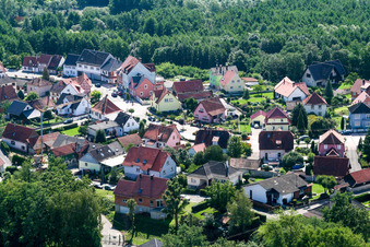 Lauterbourg(Elsass) im Bundesland Bas-Rhin, Frankreich aus der Drohnenperspektive