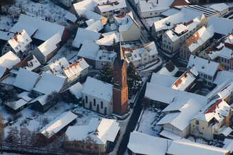 Luftbild von Im Winter/Schnee im Ortsteil Drusweiler in Kapellen-Drusweiler im Bundesland Rheinland-Pfalz, Deutschland