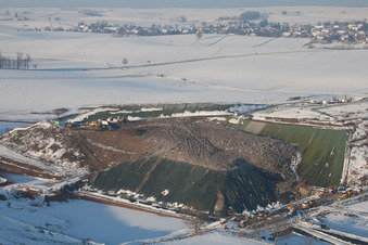 Schaffhouse-près-Seltz (Elsass), Deponie mit Vogelschwärmen im Bundesland Bas-Rhin, Frankreich