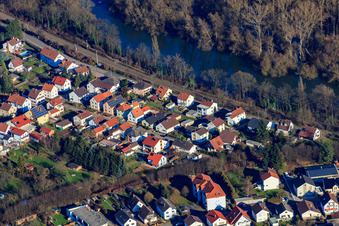 Rheinfeldstr in Lingenfeld im Bundesland Rheinland-Pfalz, Deutschland