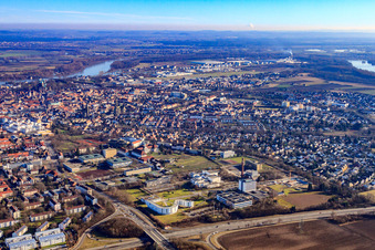 Deutsches Forschungsinstitut für öffentliche Verwaltung,   Pädagogisches Landesinstitut Rheinland-Pfalz,   Gästehaus Otto Mayer und   Landesbibliothekszentrum Rheinland-Pfalz / Pfälzische Landesbibliothek in Speyer, Deutschland