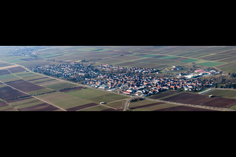 Panorama im Ortsteil Niederhochstadt in Hochstadt im Bundesland Rheinland-Pfalz, Deutschland