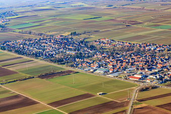 Luftbild von Ortsansicht von Südosten im Ortsteil Niederhochstadt in Hochstadt im Bundesland Rheinland-Pfalz, Deutschland