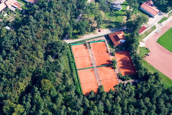 Tennisplatz Hatzenbühl im Bundesland Rheinland-Pfalz, Deutschland