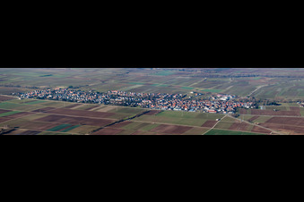 Luftbild von Panorama im Ortsteil Niederhochstadt in Hochstadt im Bundesland Rheinland-Pfalz, Deutschland