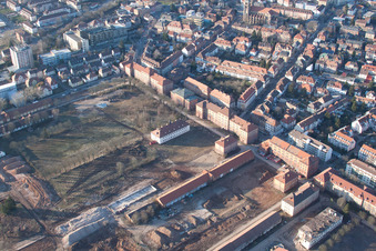Schrägluftbild von Landau in der Pfalz im Bundesland Rheinland-Pfalz, Deutschland