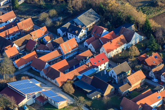 Weingut Nagel in Vollmersweiler im Bundesland Rheinland-Pfalz, Deutschland aus der Luft