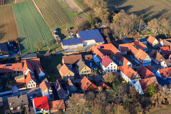Weingut Nagel in Vollmersweiler im Bundesland Rheinland-Pfalz, Deutschland von oben gesehen
