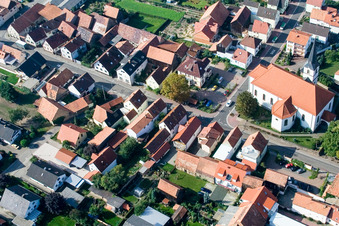 Luftaufnahme von St. Wendelin in Hatzenbühl im Bundesland Rheinland-Pfalz, Deutschland