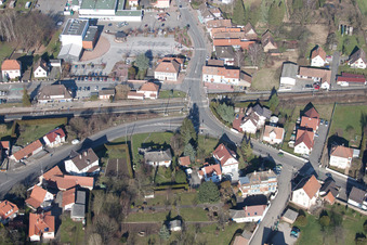 Drohnenaufname von Soultz-sous-Forêts (Elsaß) im Bundesland Bas-Rhin, Frankreich