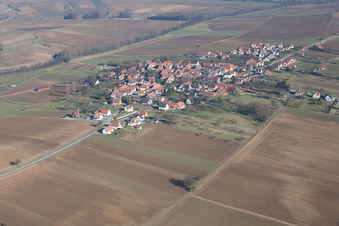 Hohwiller im Bundesland Bas-Rhin, Frankreich von einer Drohne aus