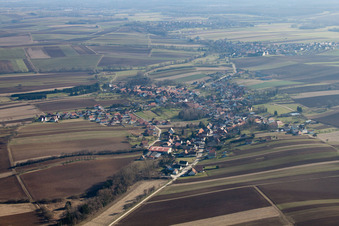 Schœnenbourg im Bundesland Bas-Rhin, Frankreich von einer Drohne aus