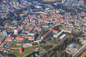 Luftbild von Stadtpark Fronte Lamotte, Germersheim, Luitpoldplatz und Tournuser-Platz im Bundesland Rheinland-Pfalz, Deutschland