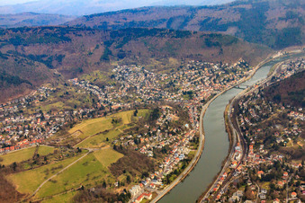 Ortsansicht aus Südwesten über dem Neckar im Ortsteil Ziegelhausen in Heidelberg im Bundesland Baden-Württemberg, Deutschland