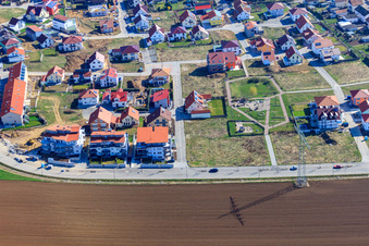 Am Höhenweg in Kandel im Bundesland Rheinland-Pfalz, Deutschland aus der Drohnenperspektive