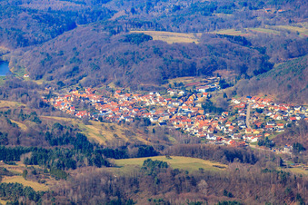 Dorf im Pfälzerwald in Silz im Bundesland Rheinland-Pfalz, Deutschland
