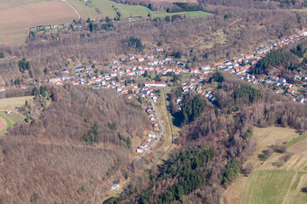 Dorf - Ansicht im Ortsteil Niedersimten in Pirmasens im Bundesland Rheinland-Pfalz, Deutschland