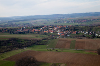 Drohnenbild von Buswiller im Bundesland Bas-Rhin, Frankreich