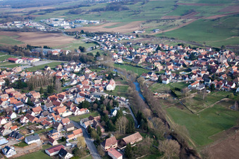 Pfaffenhoffen im Bundesland Bas-Rhin, Frankreich aus der Luft