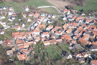 Drohnenaufname von Morsbronn-les-Bains im Bundesland Bas-Rhin, Frankreich
