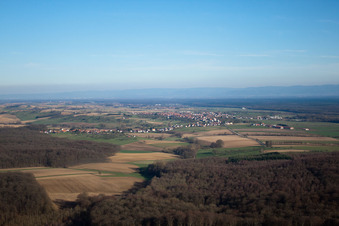 Dieffenbach-lès-Wœrth im Bundesland Bas-Rhin, Frankreich von oben gesehen