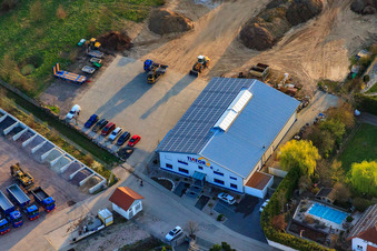 Gewerbegebiet Im Riegel mit Tiator GmbH (Transporte, Baustoffe, Erdbau, Entsorgung) in Herxheim bei Landau im Bundesland Rheinland-Pfalz, Deutschland