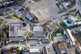 Schrägluftbild von Johannes-Kepler-Gymnasium, Lindenstr in Leonberg im Bundesland Baden-Württemberg, Deutschland