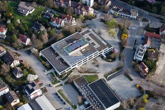 Johannes-Kepler-Gymnasium, Lindenstr in Leonberg im Bundesland Baden-Württemberg, Deutschland vom Flugzeug aus