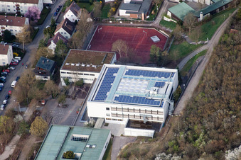 August-Lämmle-Schule, Gerlinger Straße im Ortsteil Ramtel in Leonberg im Bundesland Baden-Württemberg, Deutschland aus der Luft