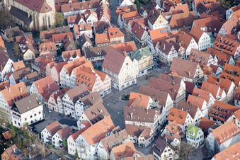 Marktplatz in der Altstadt in Leonberg im Bundesland Baden-Württemberg, Deutschland
