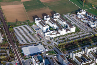 Luftbild von Verwaltungsgebäude des Unternehmens der Siemens AG in Weilimdorf in Stuttgart im Bundesland Baden-Württemberg, Deutschland